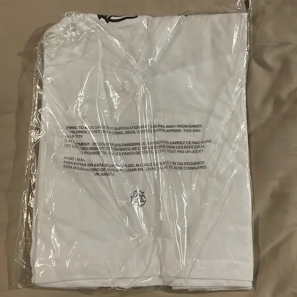 Toronto Raptors Tshirt - Picture 2 of 2